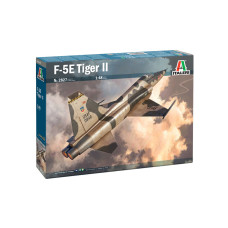 Збірна модель ITALERI винищувач F-5E TIGER II 1:72 (IT1340)
