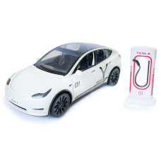 Іграшкова моделька АвтоСвіт металева Tesla Model Y 1:24 інерційна біла (AP-2002WT)