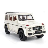Іграшкова моделька АвтоСвіт MERCEDES-BENZ G65 1:24 металева біла (AP-1708WT)