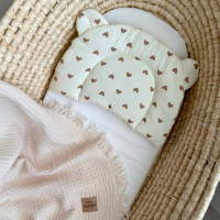 Подушка з вушками муслін Сердечка шоколадні (130056)