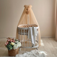 Балдахін з помпонами лате