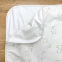 Пелюшка непромокаюча поплін/мембрана Зайчики бежеві на білому 45х75