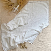 Крижма махрова "Янголята" біла з мереживом (без куточка)