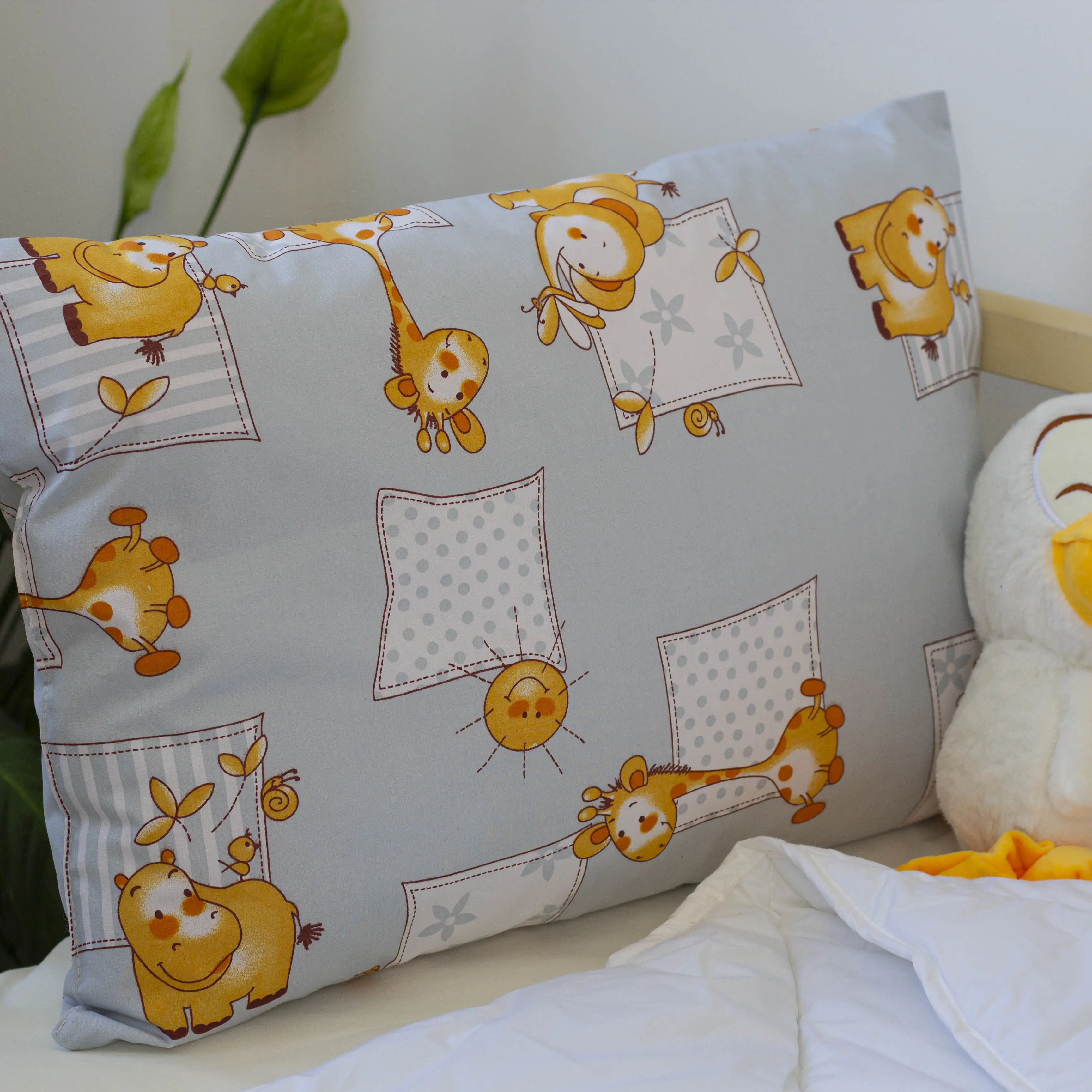 Подушка "ТЕП" LITTLE FRIENDS Sweet Comfort, 40x60