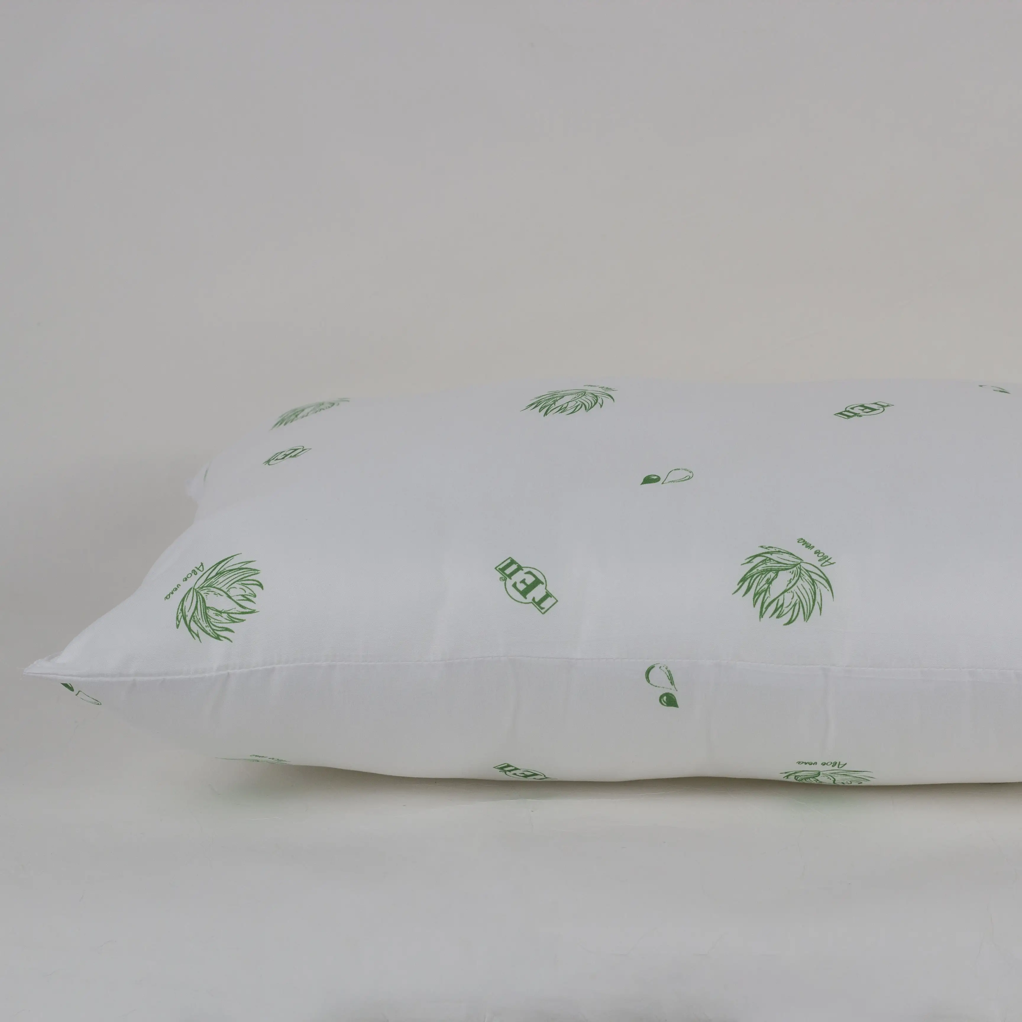 Подушка DREAM "ALOE VERA", 70x70